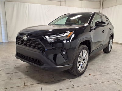 2025 Toyota RAV4 XLE Premium