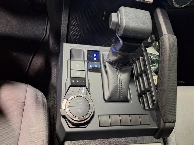 2026 Toyota Tacoma SR5 - Photo 17