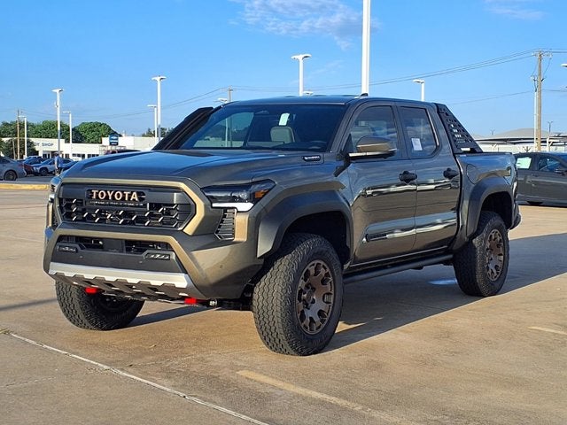 2026 Toyota Tacoma i-FORCE MAX Tacoma Trailhunter