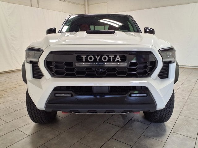 2026 Toyota Tacoma i-FORCE MAX Tacoma TRD Pro