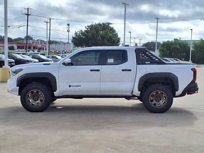 2026 Toyota Tacoma i-FORCE MAX Tacoma Trailhunter