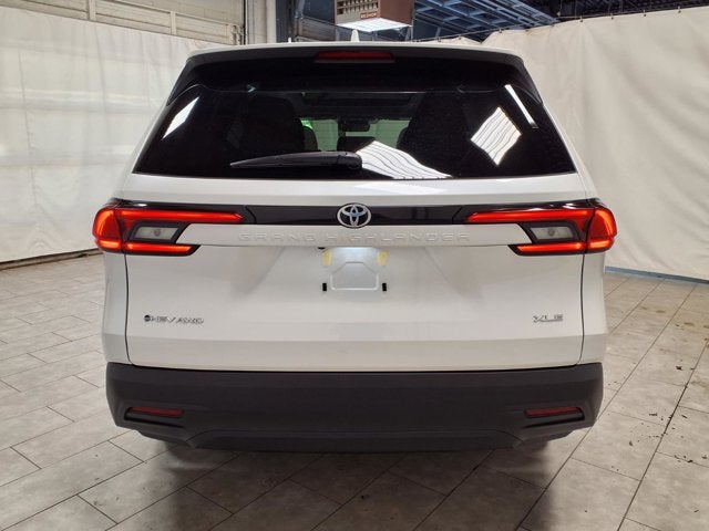 2026 Toyota Grand Highlander Hybrid XLE