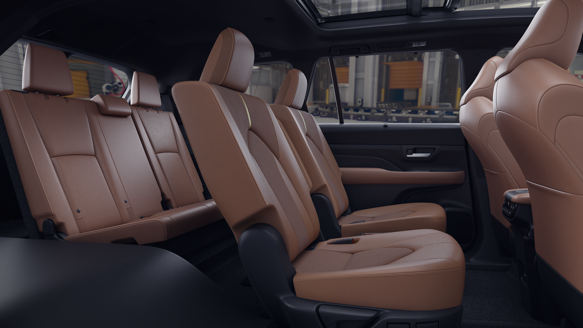 2026 Toyota Grand Highlander Hybrid MAX Platinum
