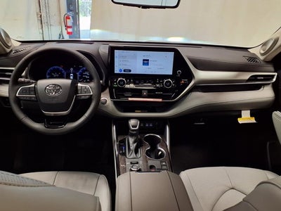 2026 Toyota Highlander Platinum