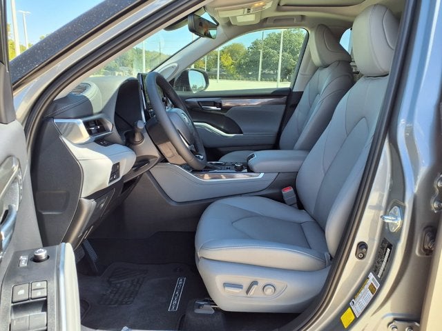 2026 Toyota Highlander Limited