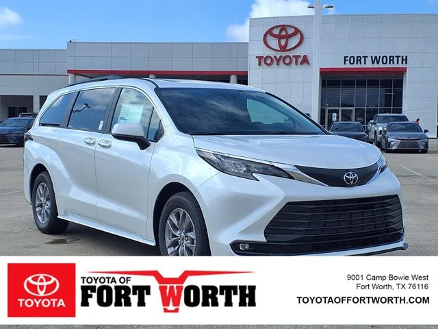 2026 Toyota Sienna XLE 8-Passenger Hybrid FWD's photo