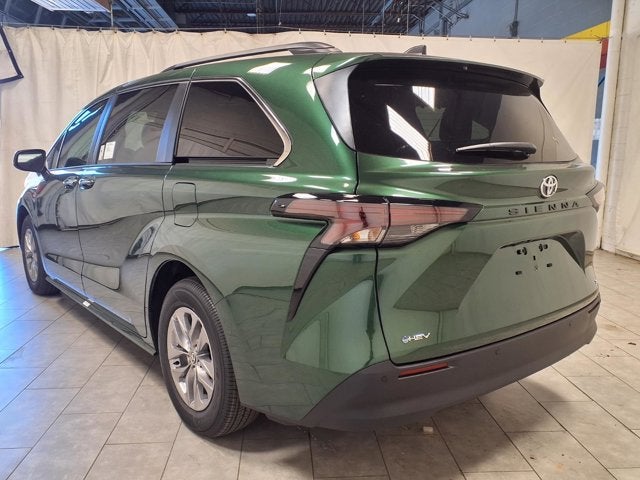 2026 Toyota Sienna XLE
