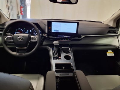 2026 Toyota Sienna XLE