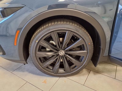 2026 Toyota Toyota Crown Nightshade