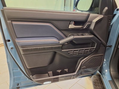 2025 Toyota 4Runner i-FORCE MAX 4Runner Platinum