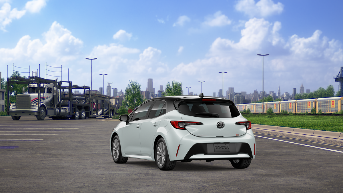 2026 Toyota Corolla Hatchback SE