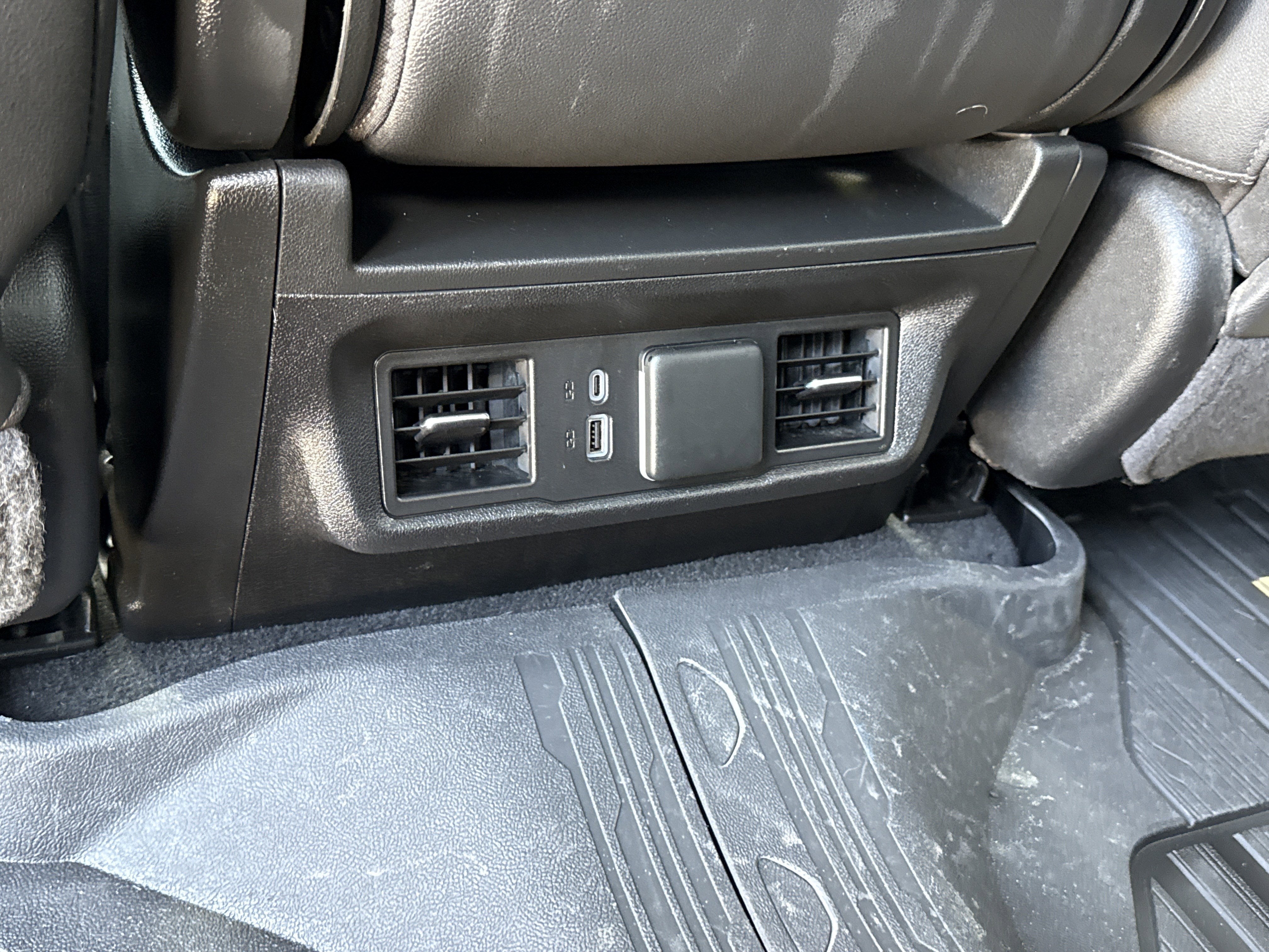 2024 GMC Sierra 2500HD SLT