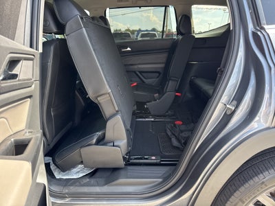 2021 Volkswagen Atlas 3.6L V6 SE w/Technology R-Line