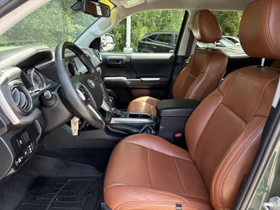 2022 Toyota Tacoma 4WD SR5
