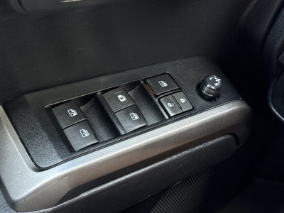 2022 Toyota Tacoma 4WD SR5