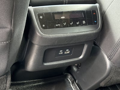 2023 Nissan Pathfinder SV