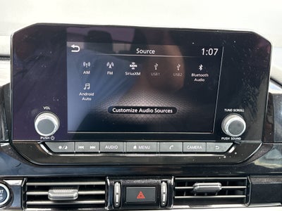 2023 Nissan Pathfinder SV
