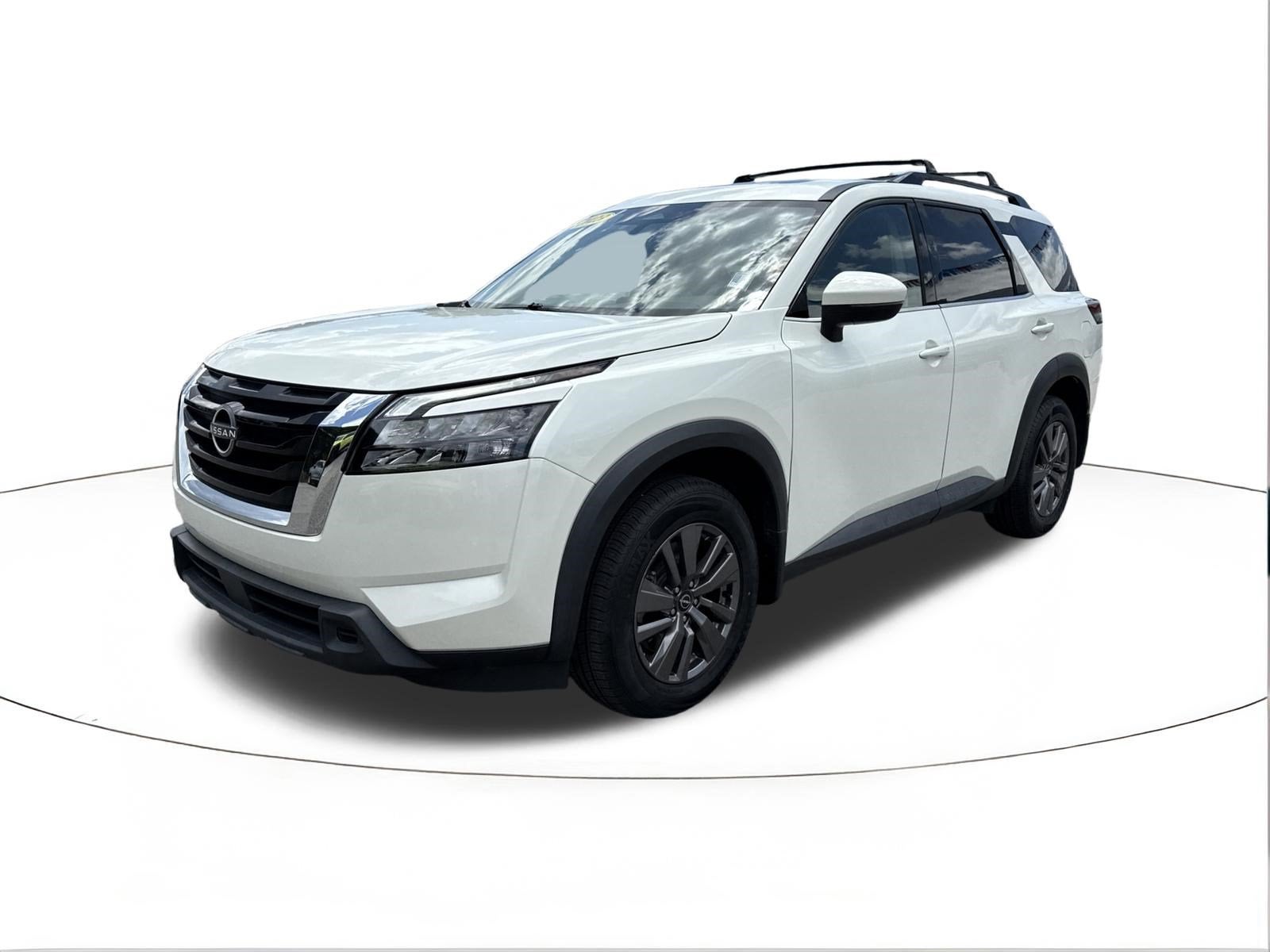 2023 Nissan Pathfinder SV