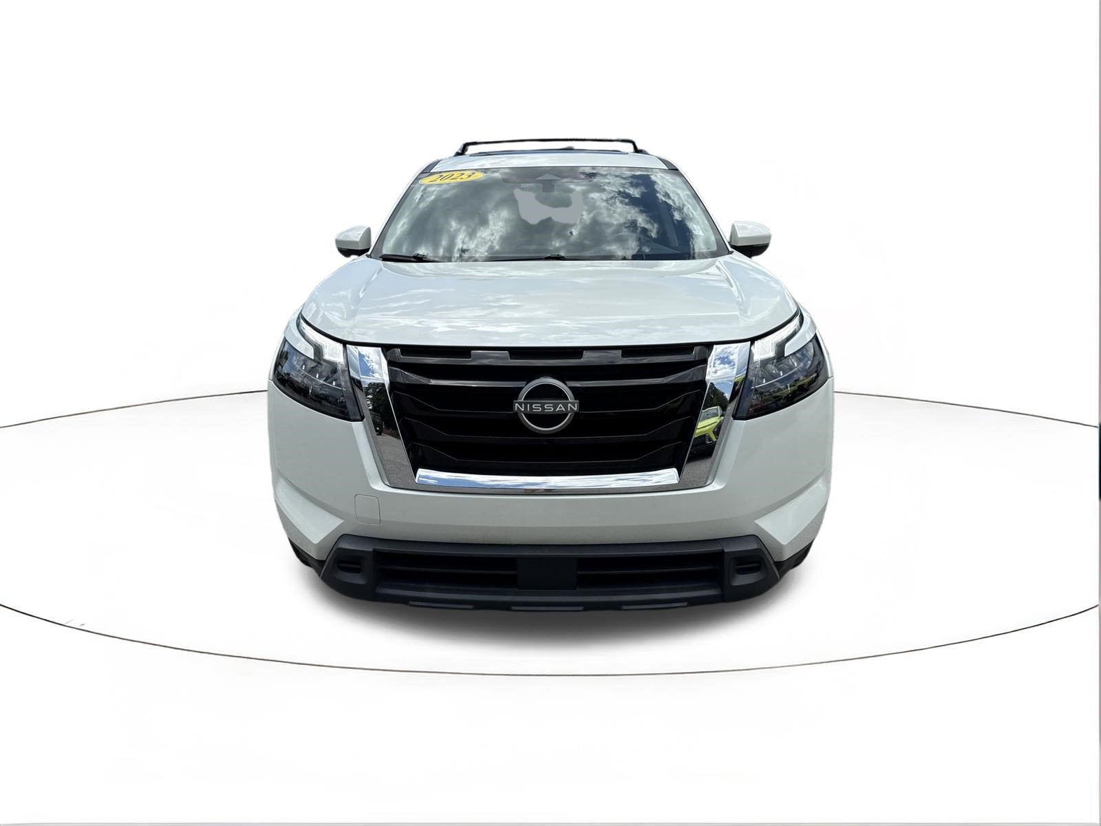2023 Nissan Pathfinder SV