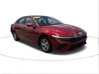 2025 Hyundai Elantra SE