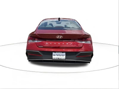 2025 Hyundai Elantra SE