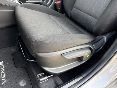 2025 Hyundai Venue SE