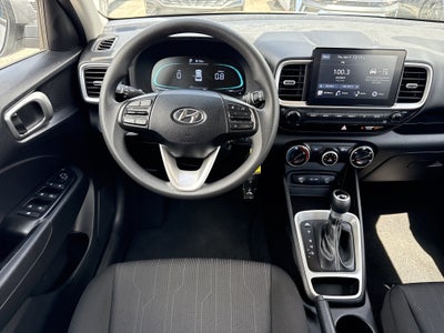 2025 Hyundai Venue SE
