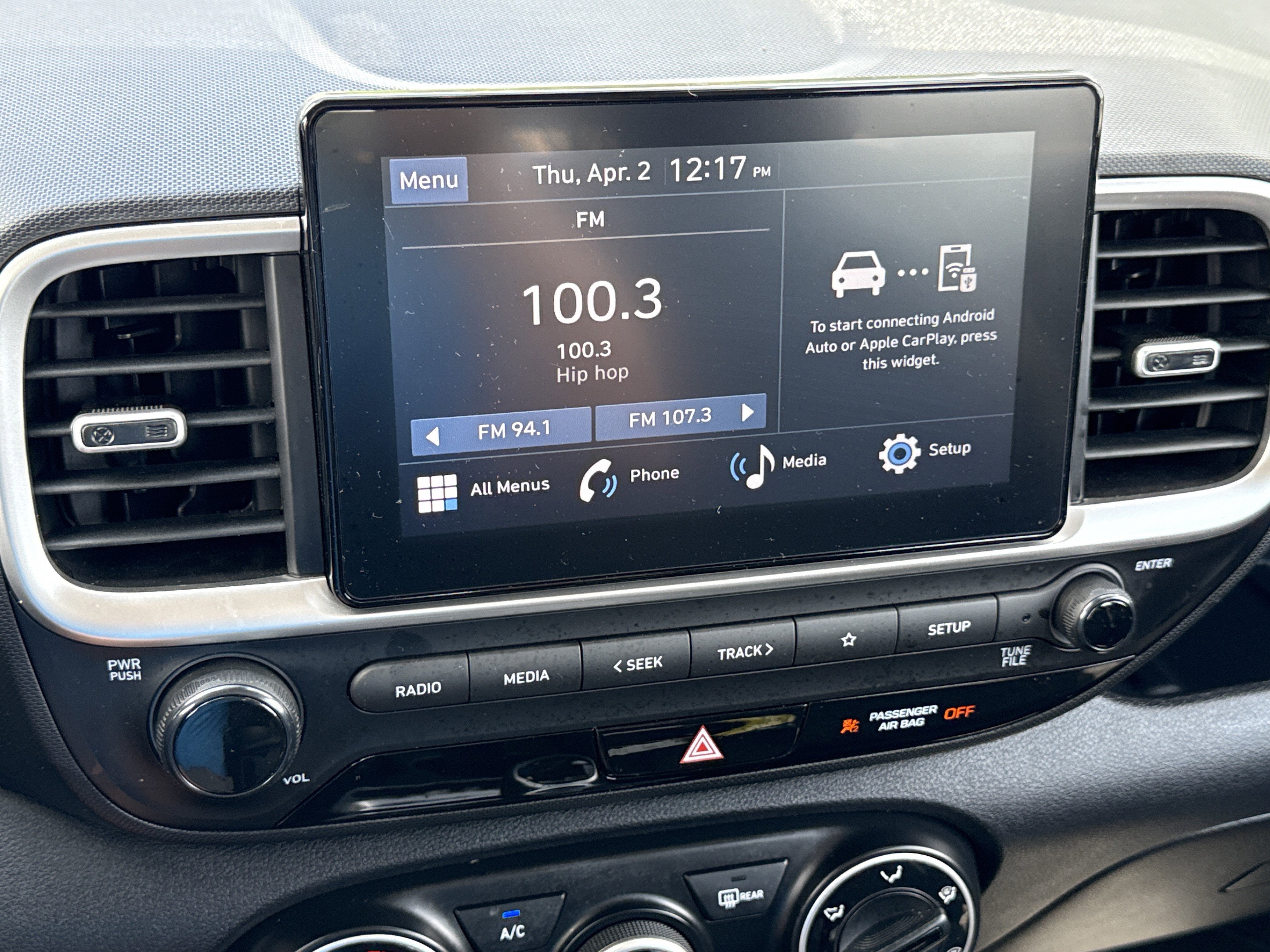 2025 Hyundai Venue SE