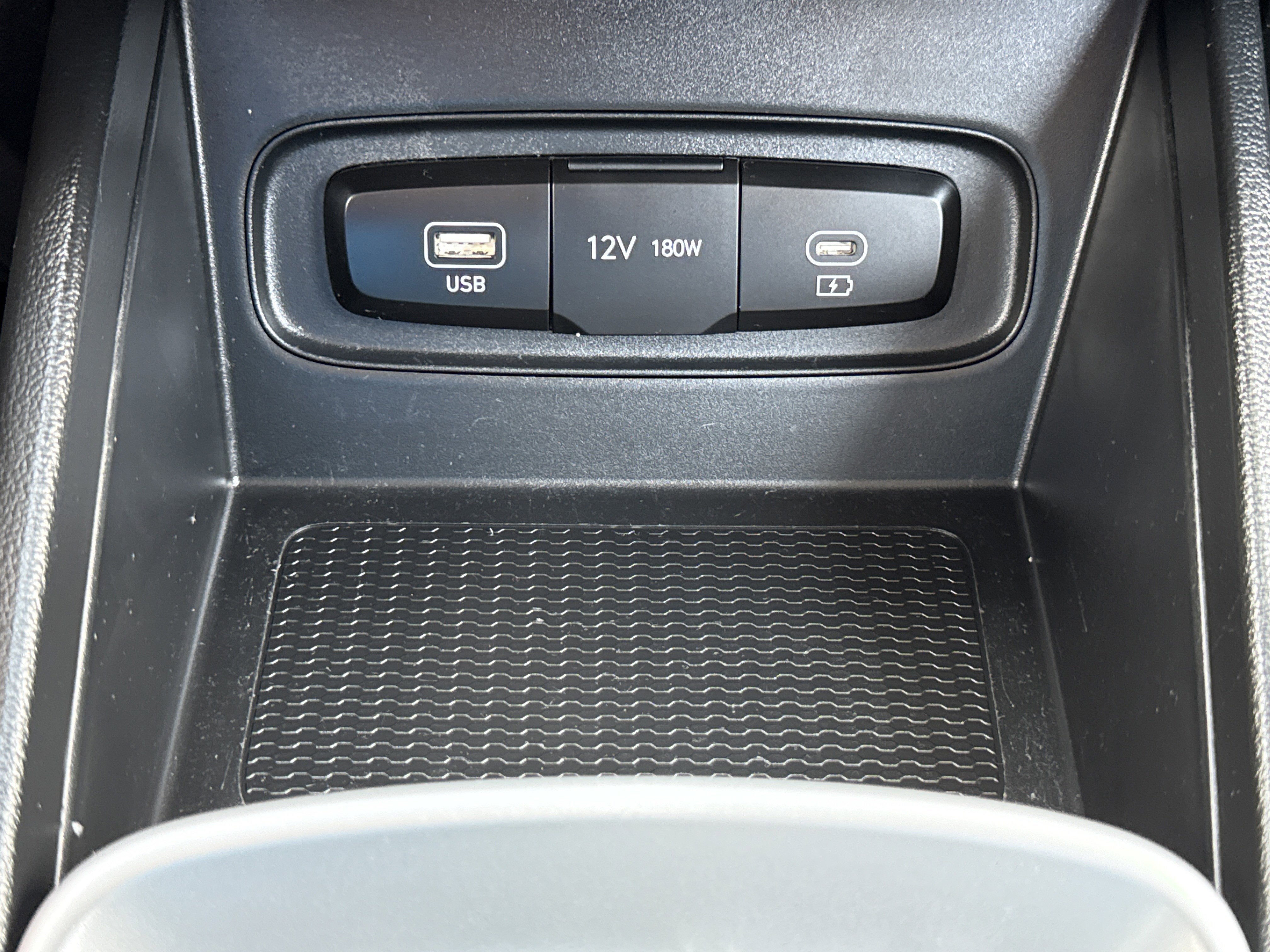 2025 Hyundai Venue SE