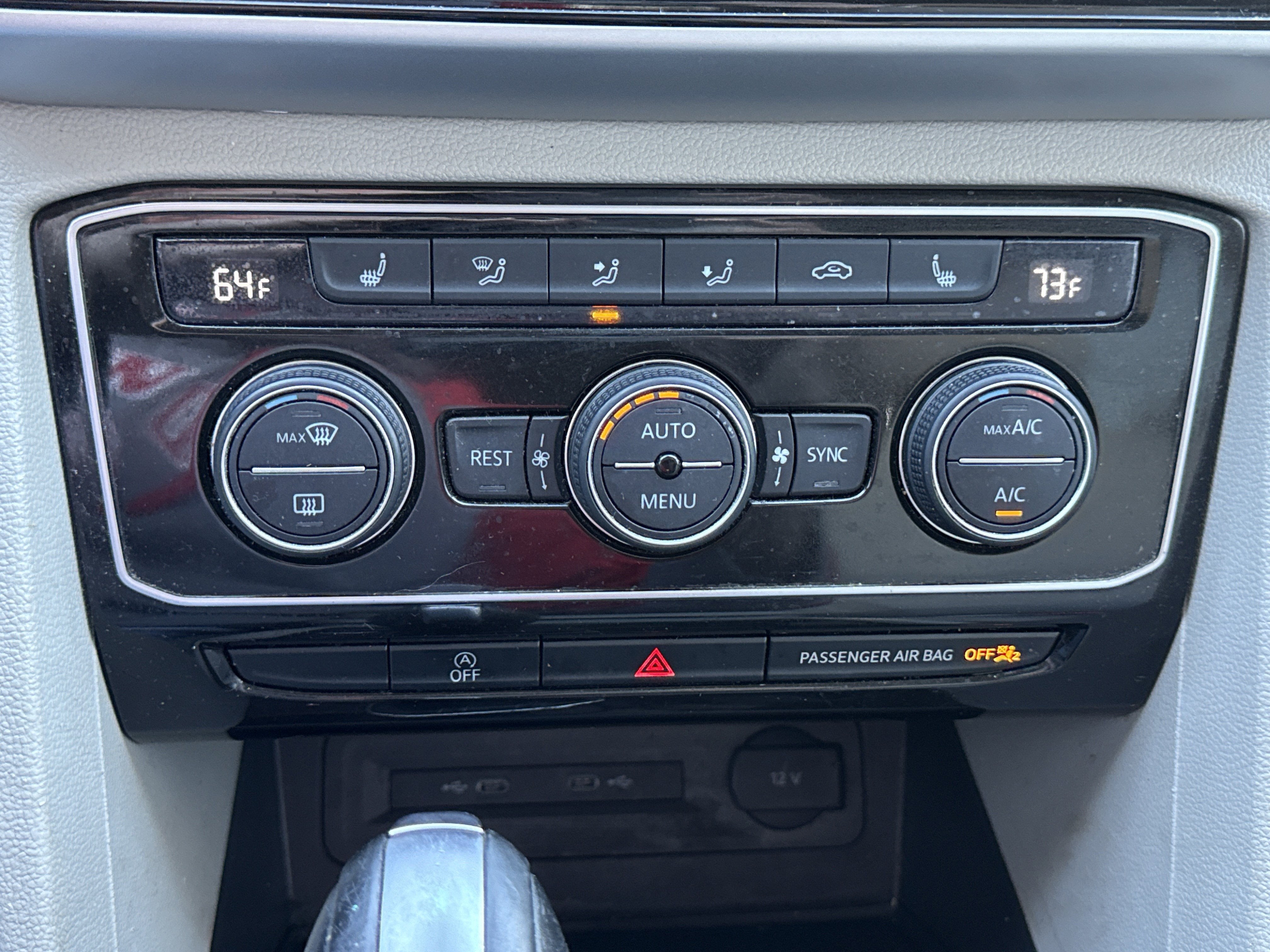 2022 Volkswagen Atlas 2.0T SE w/Technology