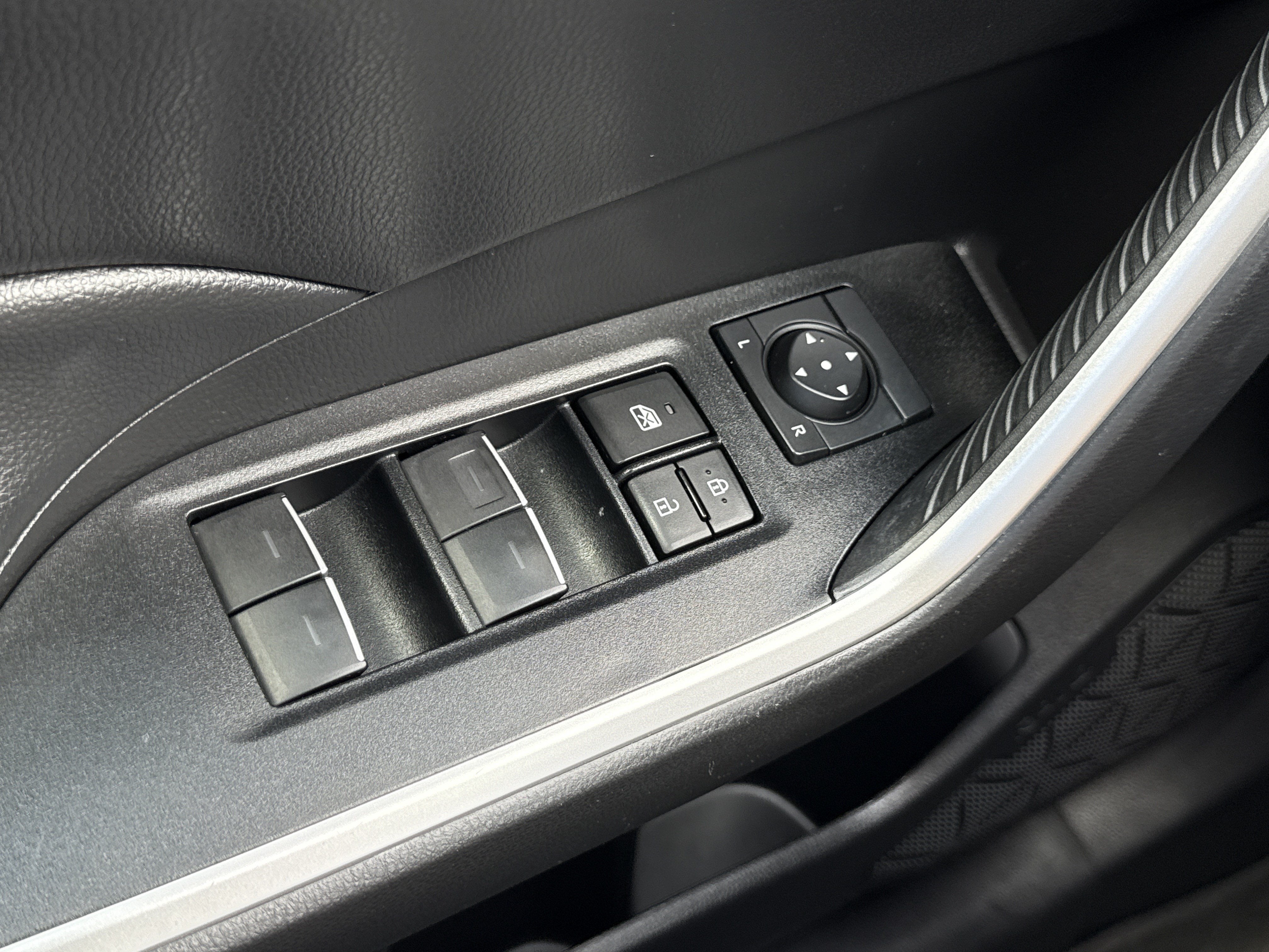 2023 Toyota RAV4 Hybrid Woodland