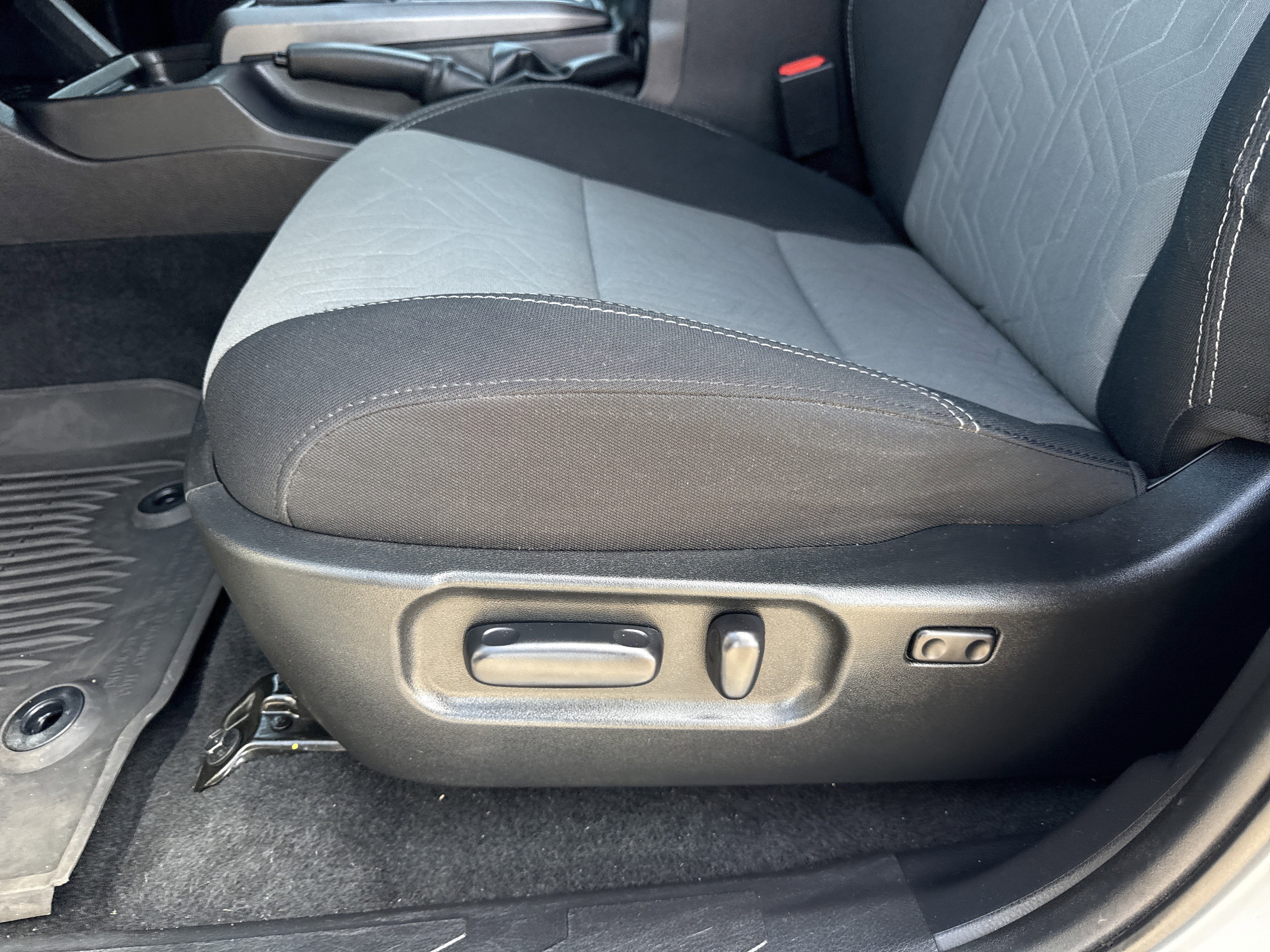 2023 Toyota Tacoma 4WD TRD Off Road