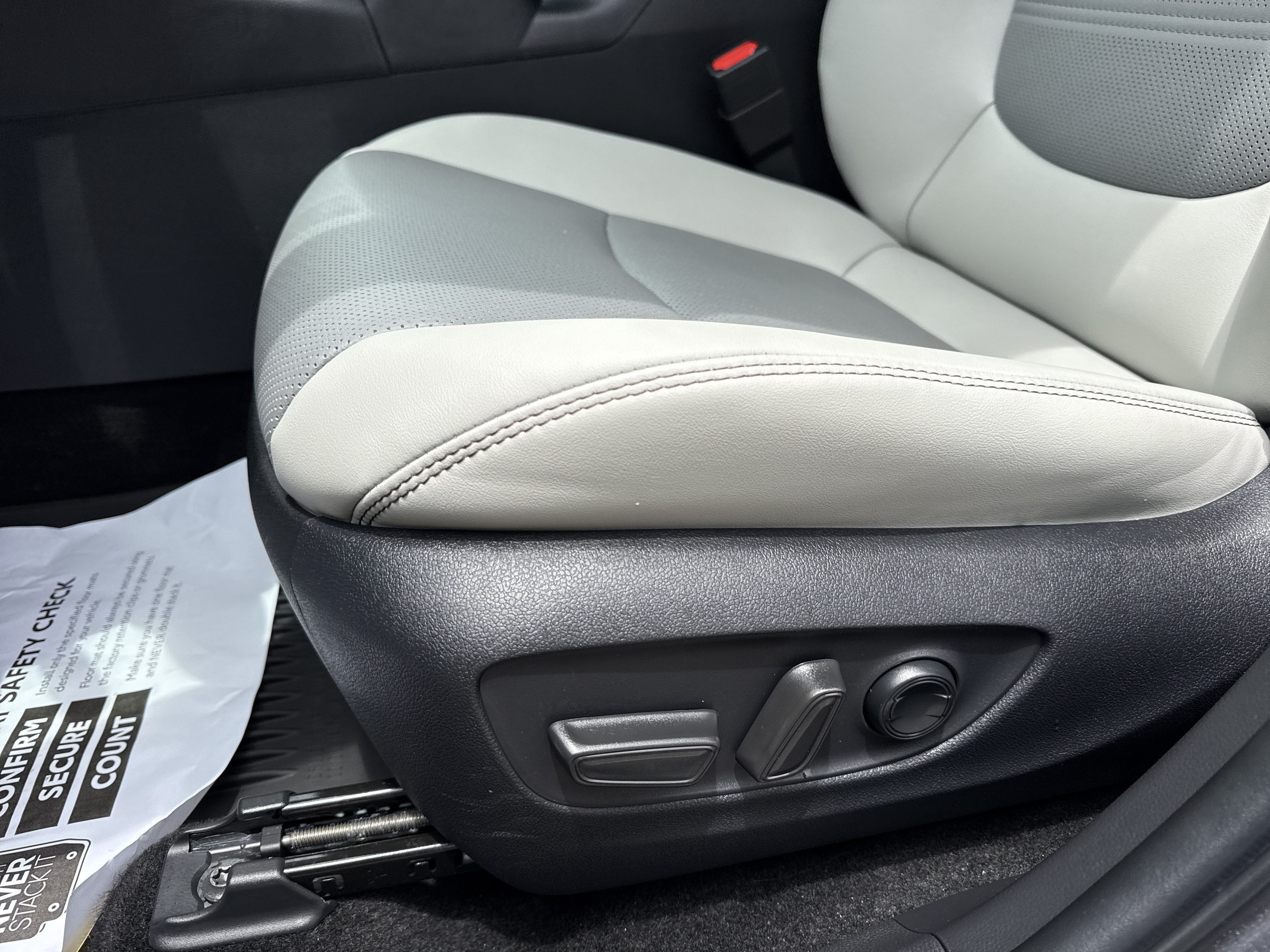 2025 Toyota RAV4 Hybrid Limited