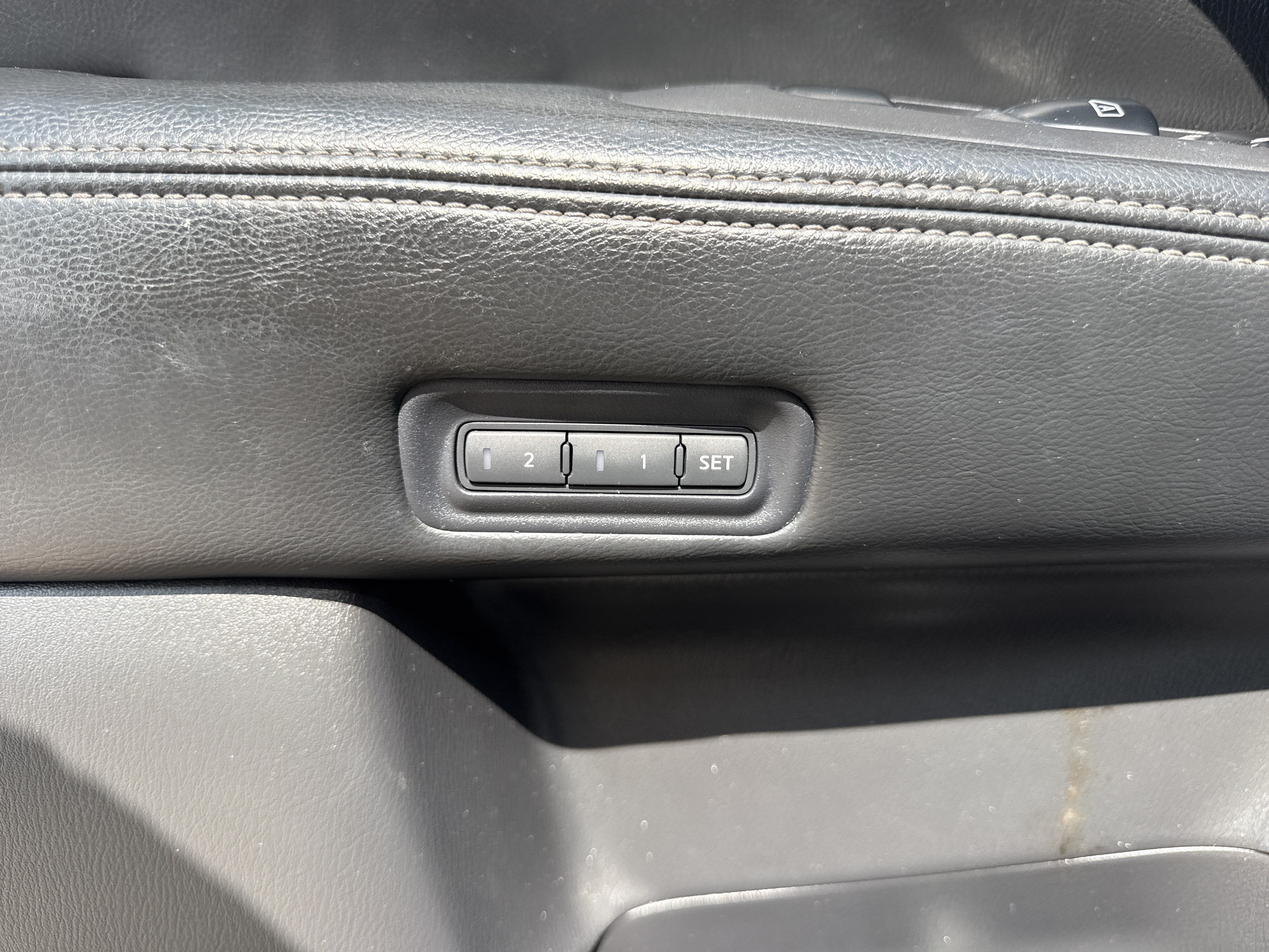 2015 Nissan Pathfinder Platinum