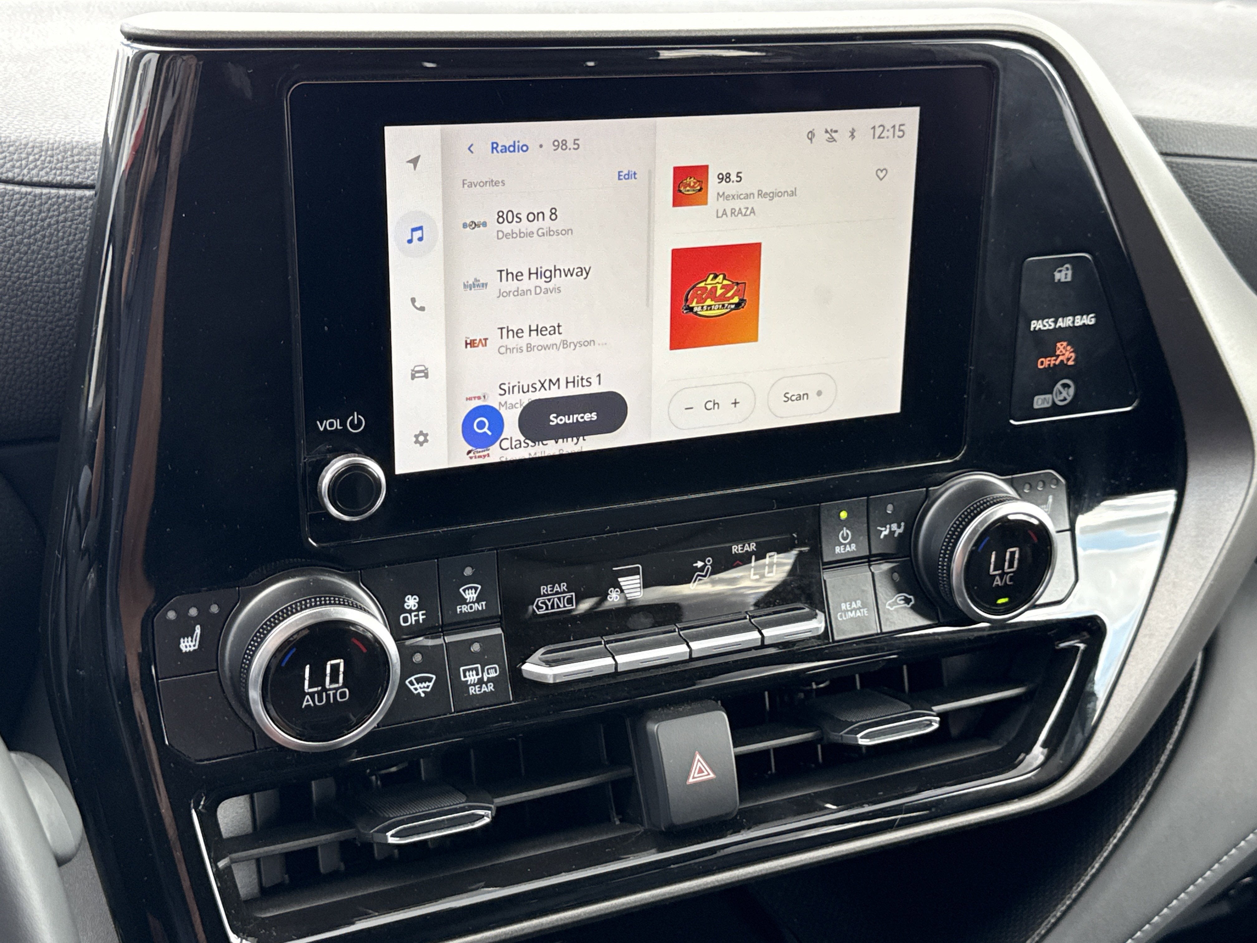 2025 Toyota Highlander XLE