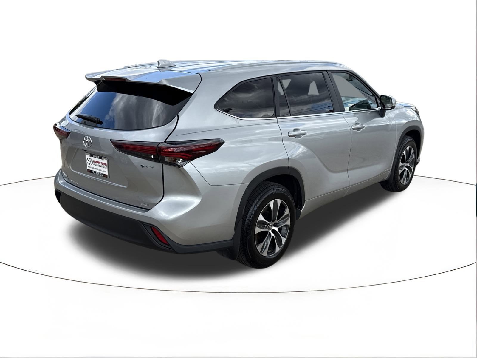 2025 Toyota Highlander XLE