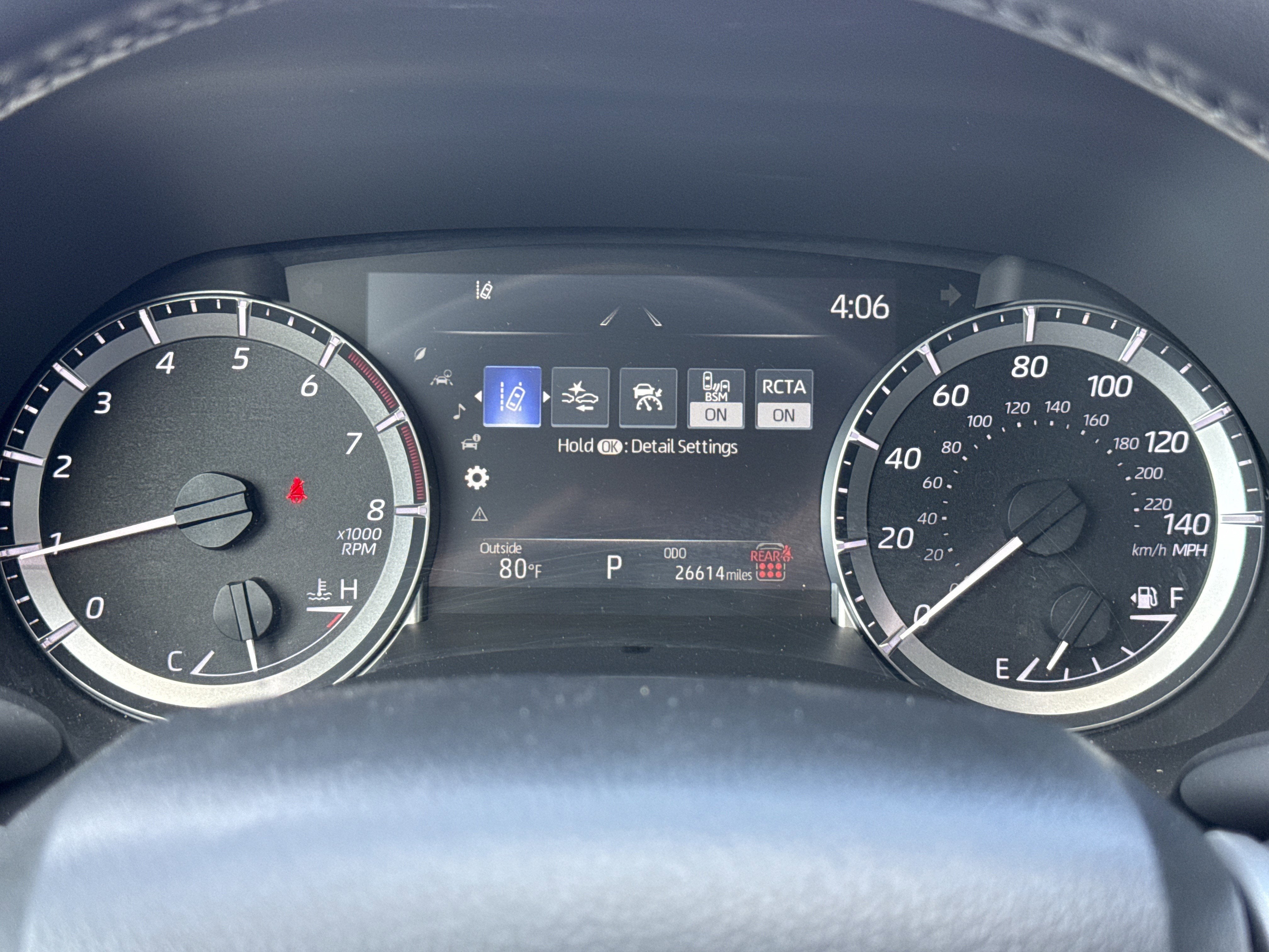 2025 Toyota Highlander LE