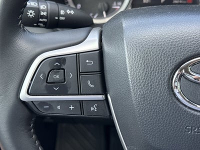 2025 Toyota Highlander LE