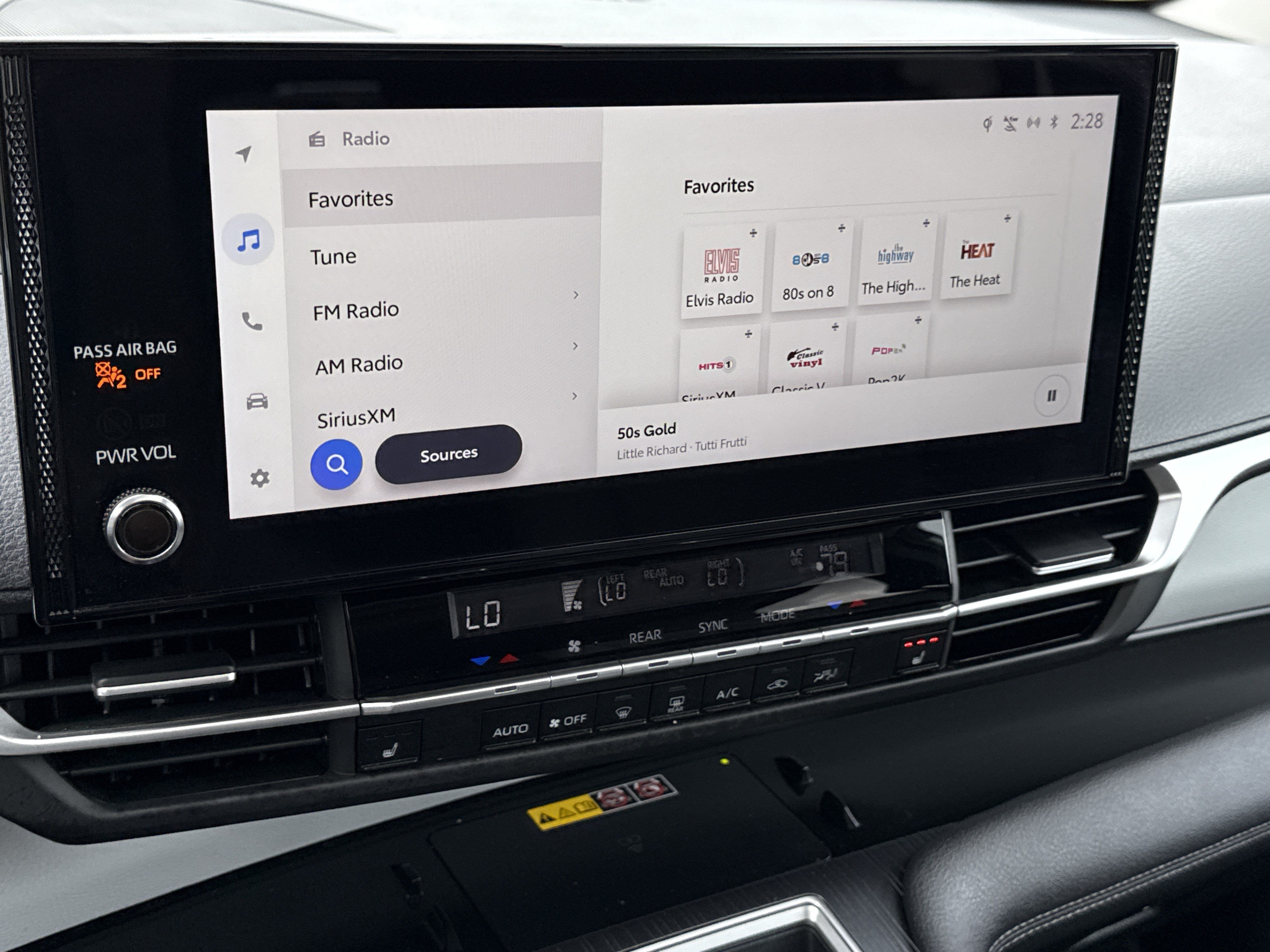 2025 Toyota Sienna Base