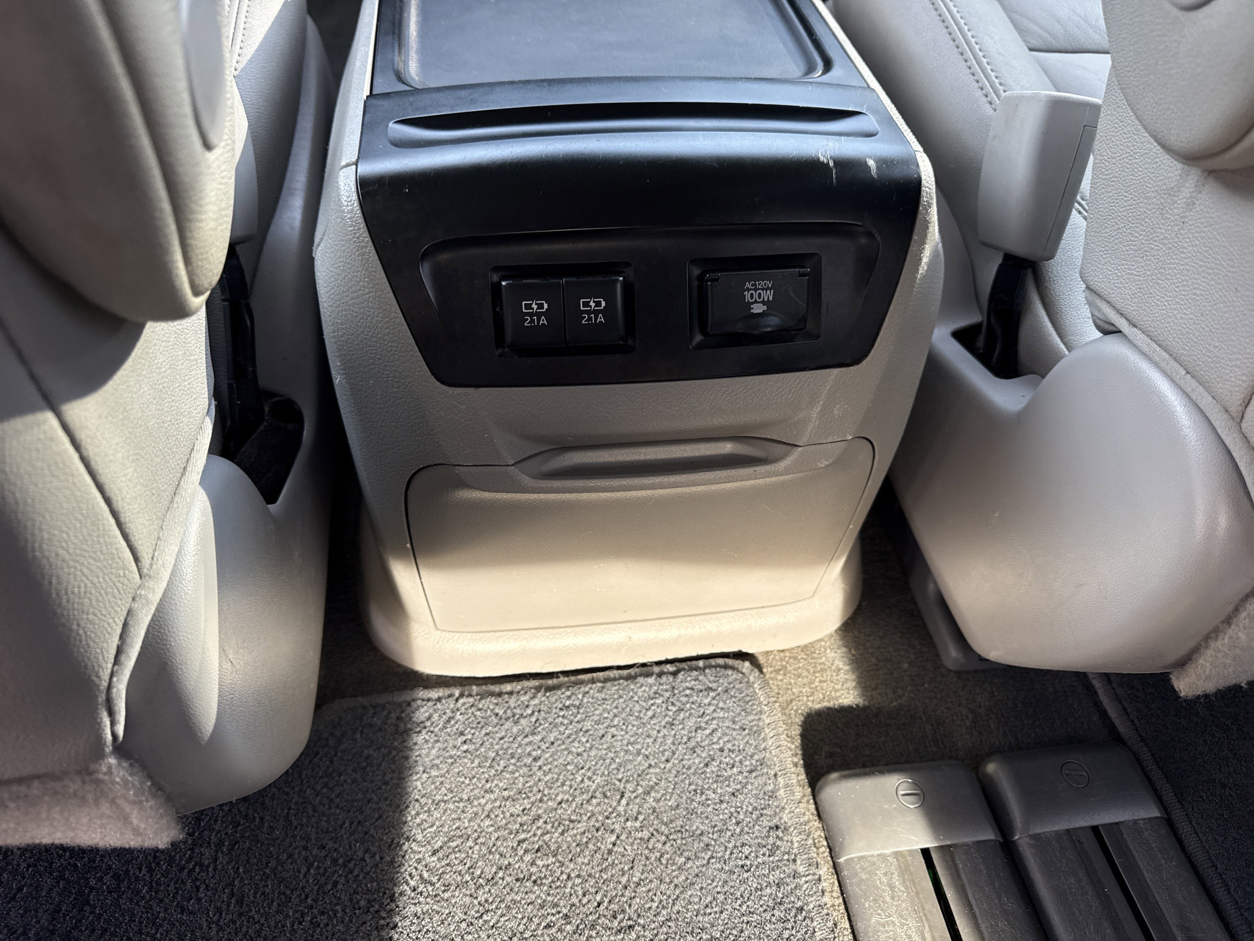 2020 Toyota Sienna XLE Premium