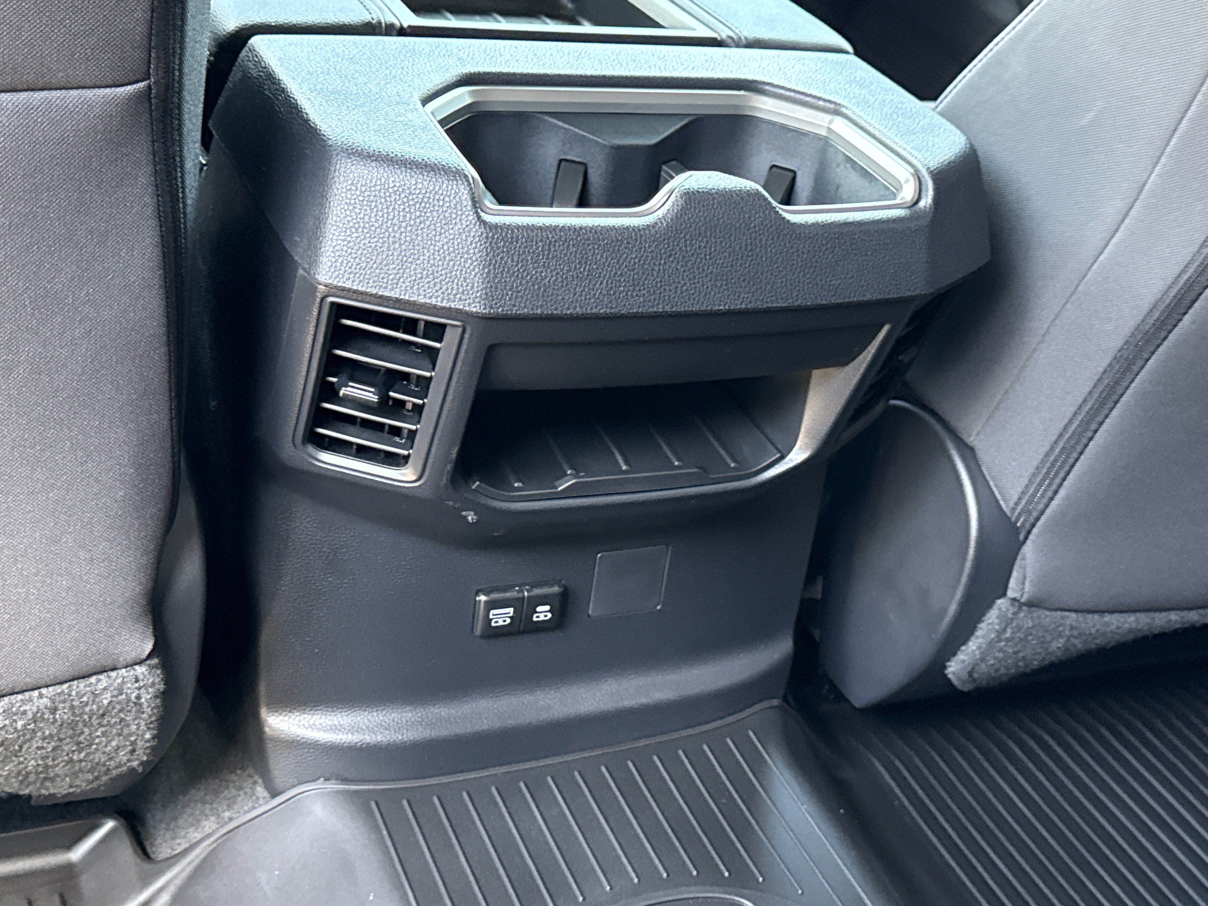 2024 Toyota Tundra 4WD SR5