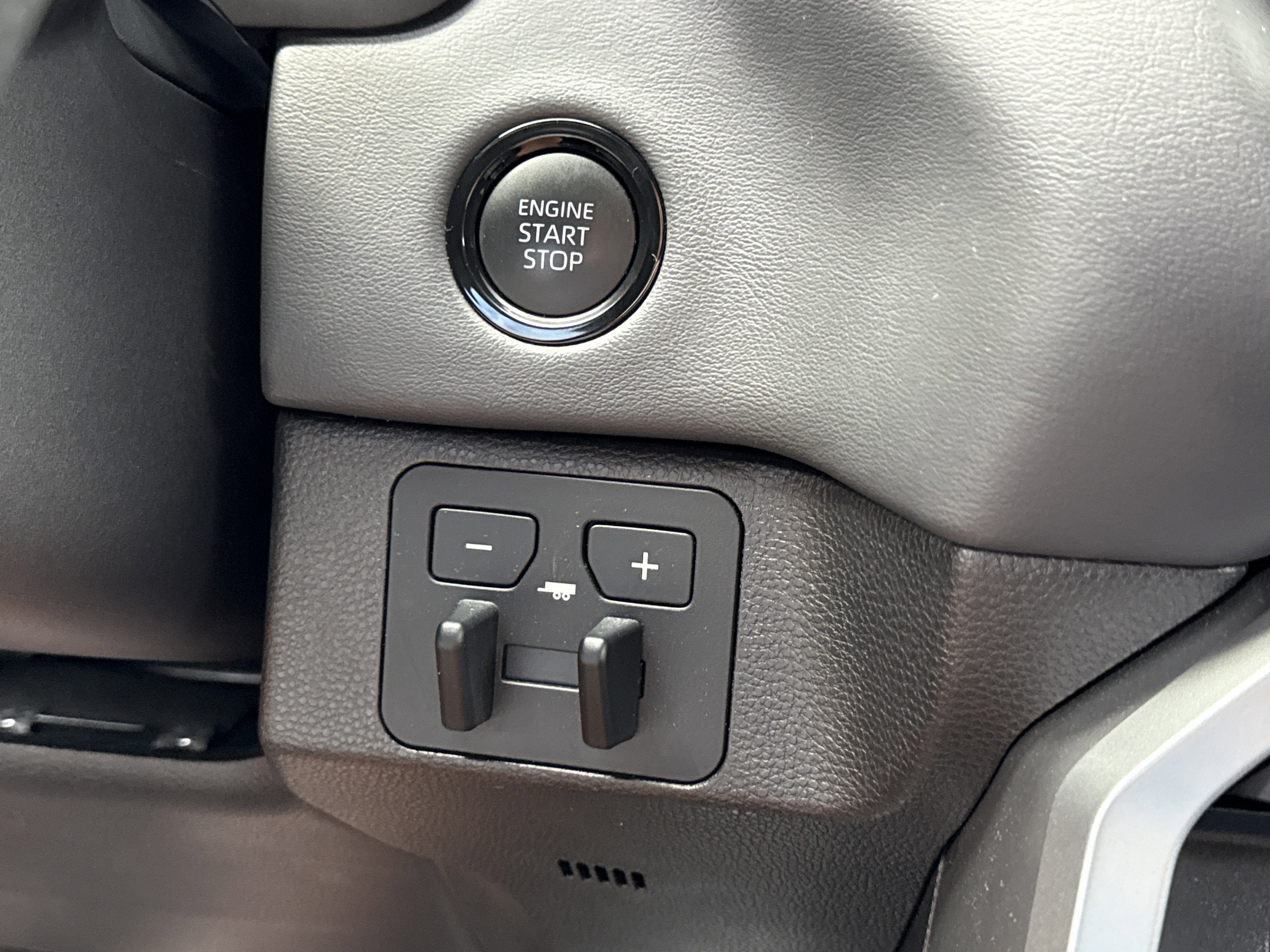 2025 Toyota Tundra 4WD Platinum