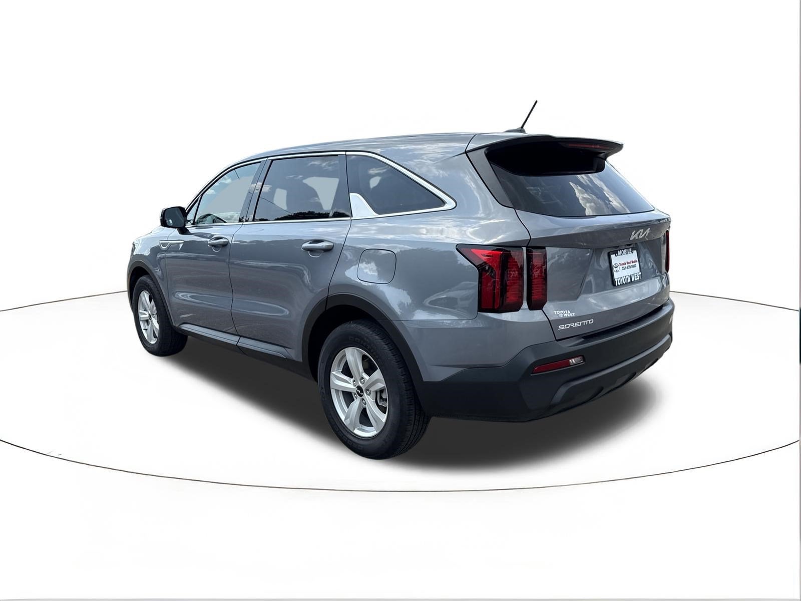 2023 Kia Sorento LX