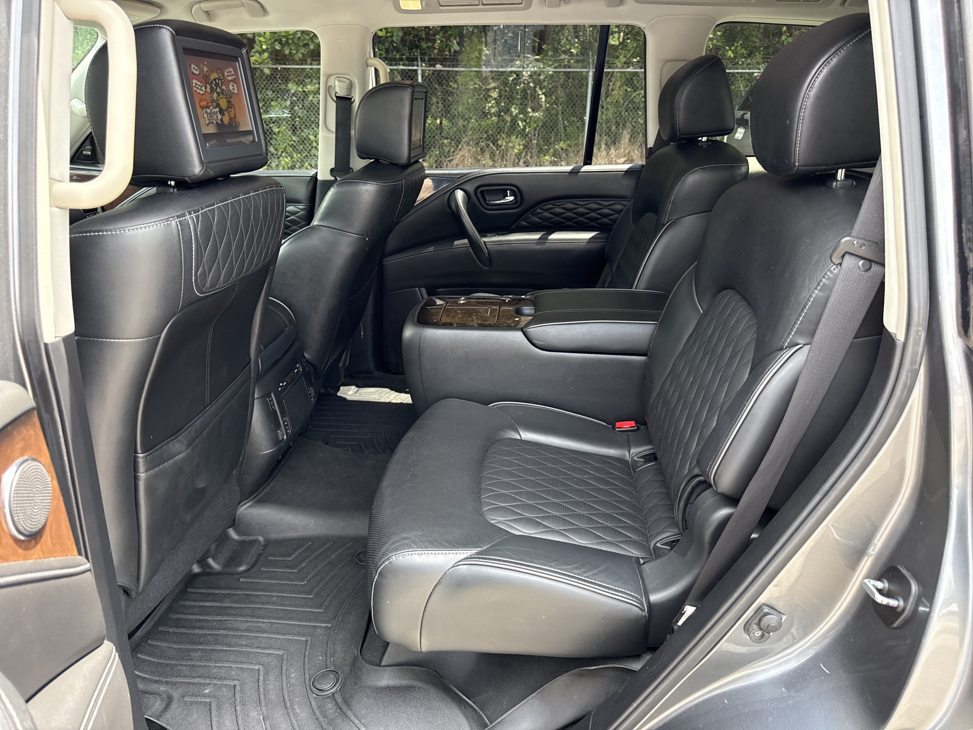 2019 INFINITI QX80 LUXE