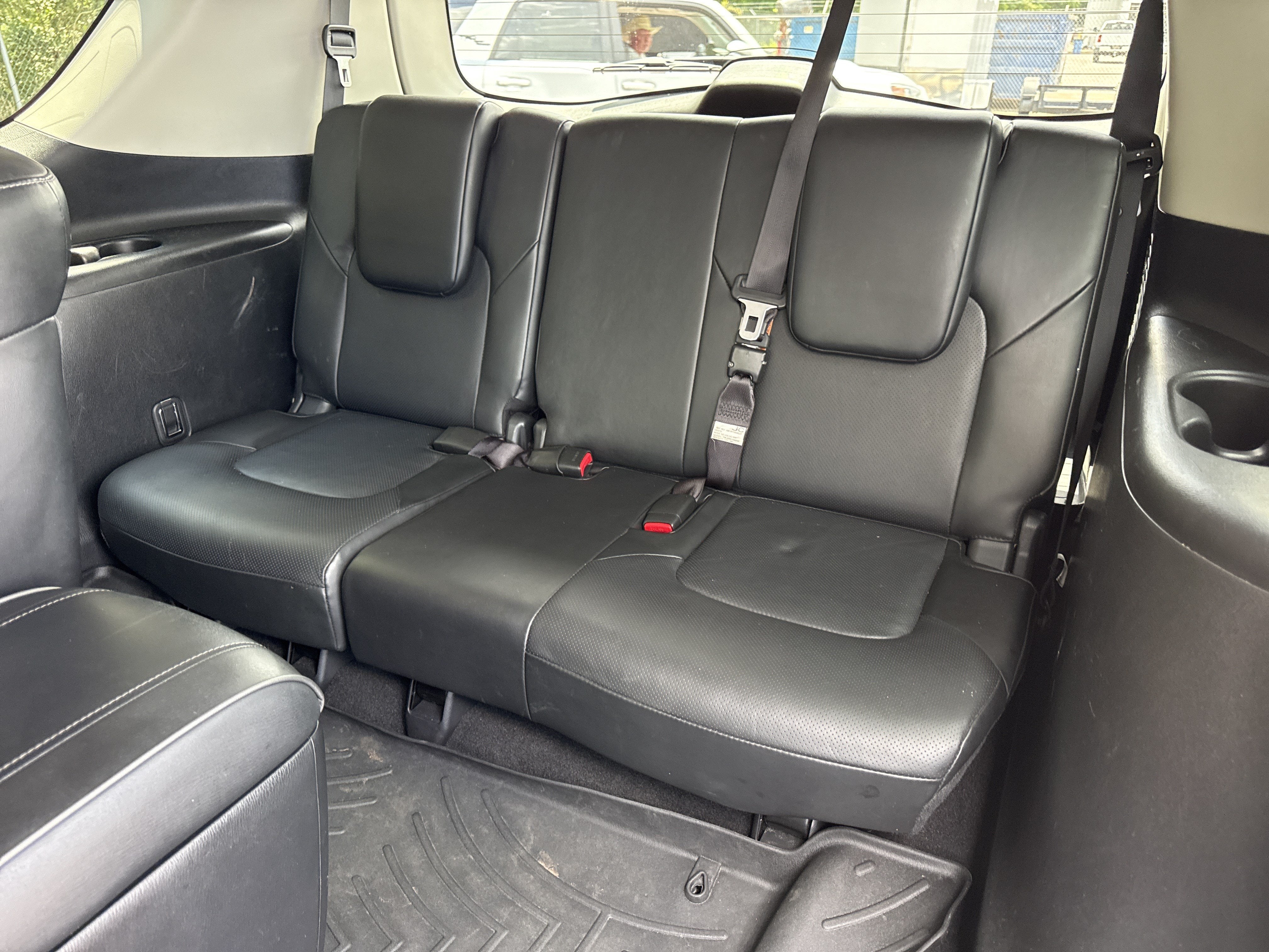 2019 INFINITI QX80 LUXE