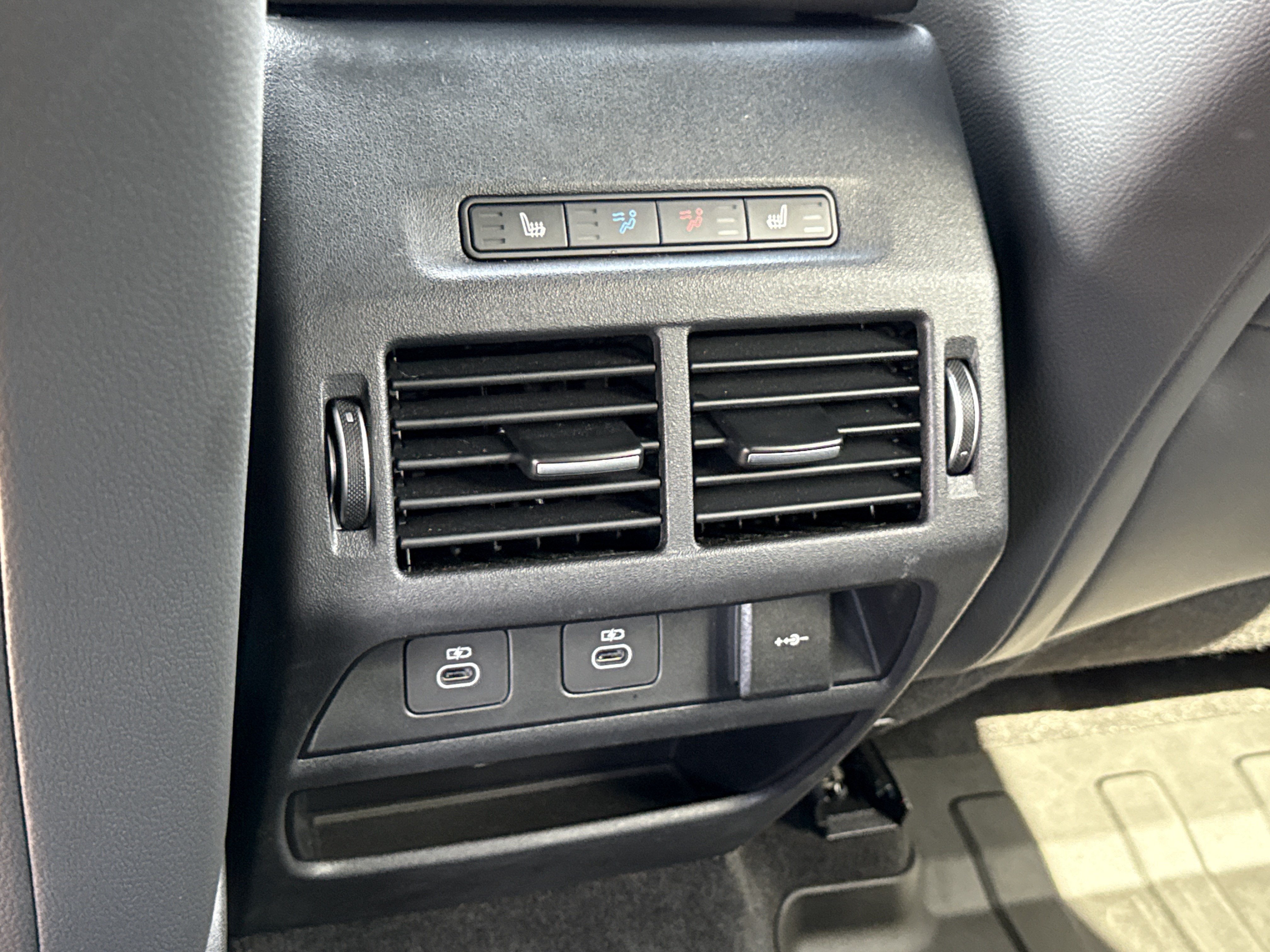 2025 Land Rover Discovery Sport Dynamic SE
