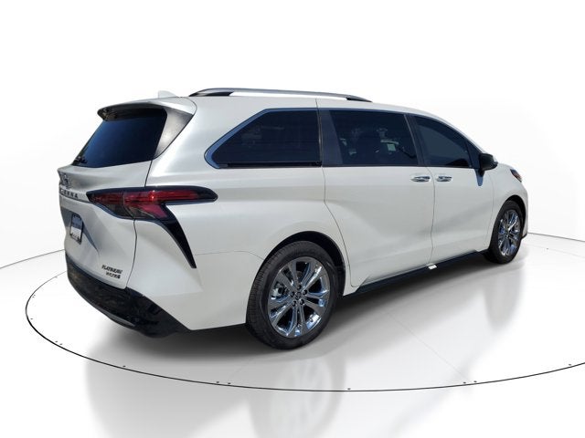 2023 Toyota Sienna Platinum