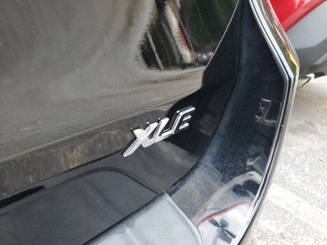 2017 Toyota Sienna XLE Auto Access Seat