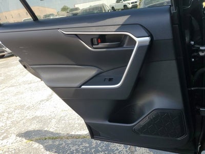 2022 Toyota RAV4 Hybrid LE