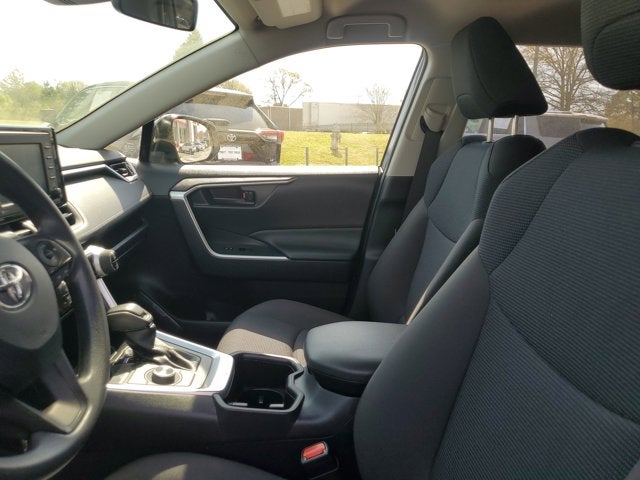 2022 Toyota RAV4 Hybrid LE